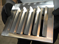 钣金加工企业如何通过引进自动化折弯成型设备降低生产成本，提高产品质量？-中山安博站官网登录入口-安博(中国)-安博站官网登录入口-安博(中国)